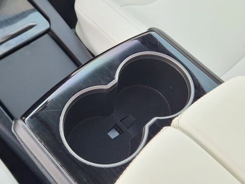 Used 2020 Tesla Model X Long Range image 26