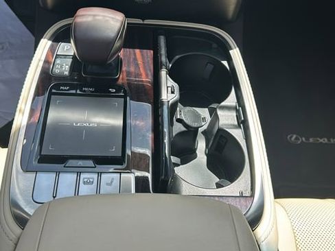 Used 2018 Lexus LS 500 w/ Interior Upgrade Package RWD image 22