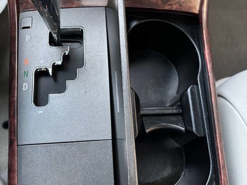 Used 2012 Toyota Avalon image 24