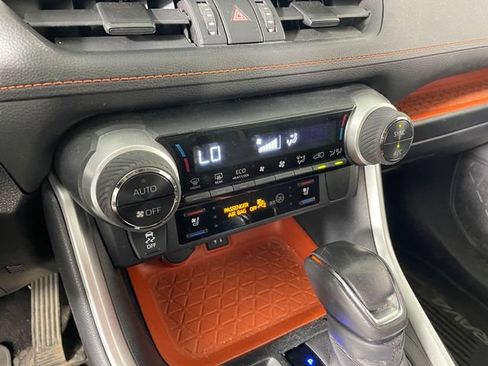 Used 2019 Toyota RAV4 Adventure w/ Cold Weather Package AWD/4WD image 8