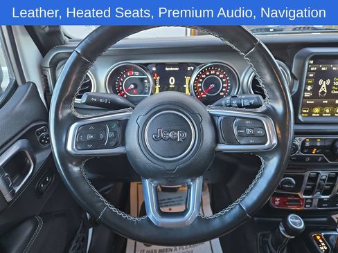 Used 2022 Jeep Wrangler Unlimited Rubicon w/ LED Lighting Group AWD/4WD image 19