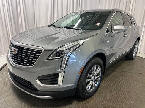 Used 2022 Cadillac XT5 Premium Luxury w/ LPO, Floor Liner Package FWD image 25