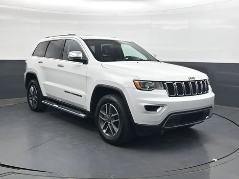 Used 2021 Jeep Grand Cherokee Limited AWD/4WD image 2