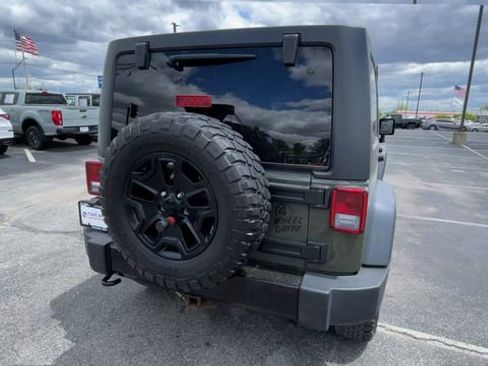 Used 2015 Jeep Wrangler Unlimited Sport AWD/4WD image 9