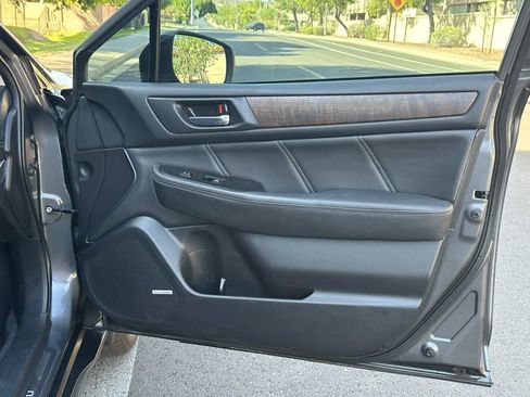 Used 2018 Subaru Outback 2.5i Limited AWD/4WD image 49
