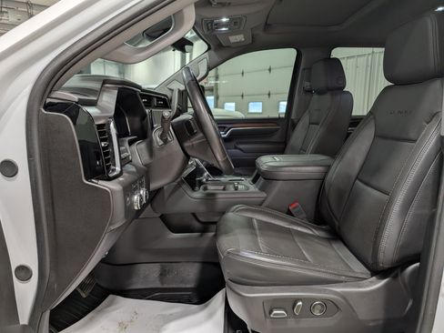 Used 2025 GMC Sierra 2500 Denali w/ Denali Reserve Package image 17
