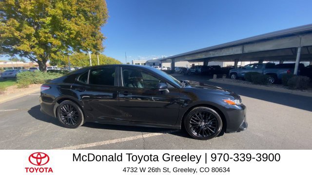 Used 2020 Toyota Camry SE FWD image 9