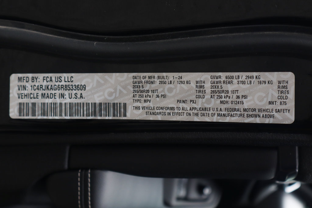 Used 2024 Jeep Grand Cherokee L Altitude AWD/4WD image 54