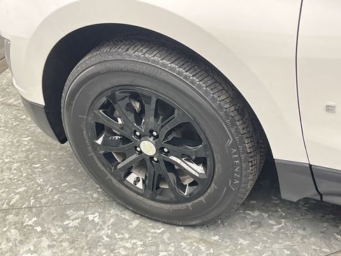 Certified 2021 Chevrolet Equinox LT image 32