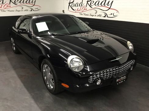 Used 2002 Ford Thunderbird image 2