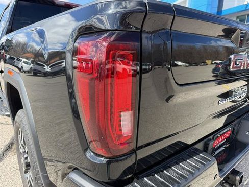 Certified 2022 GMC Sierra 2500 AT4 w/ AT4 Preferred Package image 30