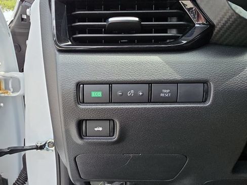 Certified 2025 Nissan Sentra SV w/ All-Weather Package FWD image 26