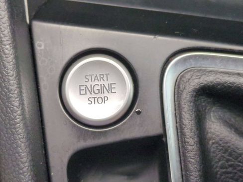 Used 2022 Volkswagen Jetta SE image 16