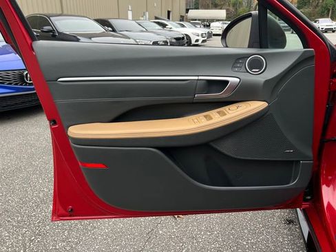 Used 2021 Hyundai Sonata Limited image 10