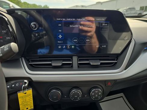 New 2026 Chevrolet Trax LS w/ LS Convenience Package FWD image 13