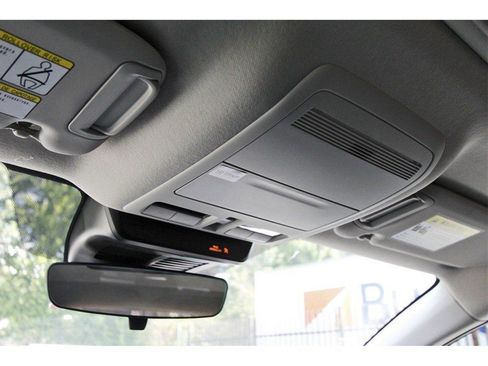 Certified 2025 MAZDA CX-30 AWD 2.5 S w/ Preferred Package image 22