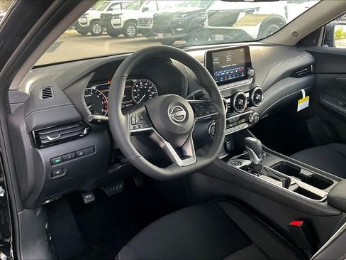 Certified 2025 Nissan Sentra SV w/ All-Weather Package FWD image 10