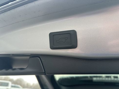 Used 2023 Toyota RAV4 XLE image 11