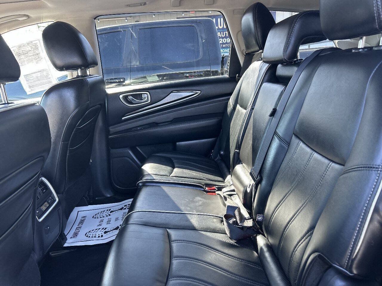 Used 2016 INFINITI QX60 FWD w/ Premium Plus Package image 17