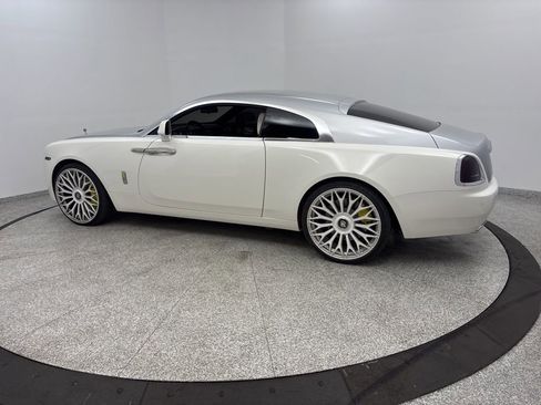 Used 2016 Rolls-Royce Wraith image 5