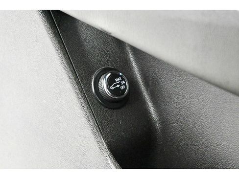 Used 2022 Cadillac XT5 Premium Luxury image 32