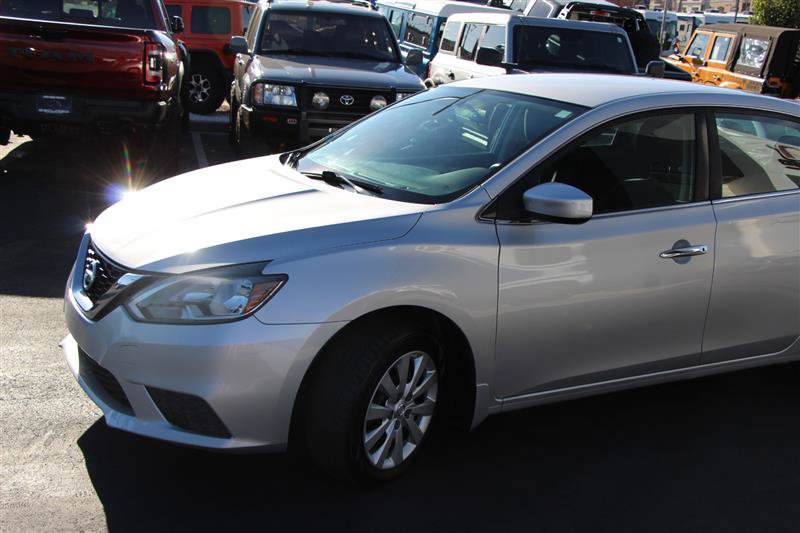 Used 2016 Nissan Sentra S FWD image 5