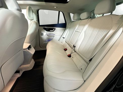 Certified 2023 Mercedes-Benz EQE 500 4MATIC SUV image 23