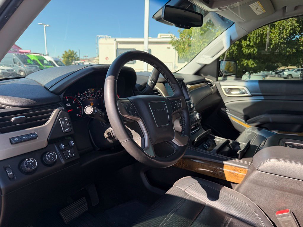 Used 2016 GMC Yukon Denali w/ Open Road Package AWD/4WD image 21