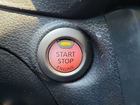 Used 2017 Nissan Sentra SV FWD image 31