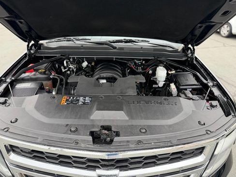 Used 2019 Chevrolet Tahoe 2WD w/ Remote Keyless Entry Package image 26