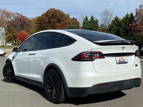 Used 2022 Tesla Model X Plaid image 13