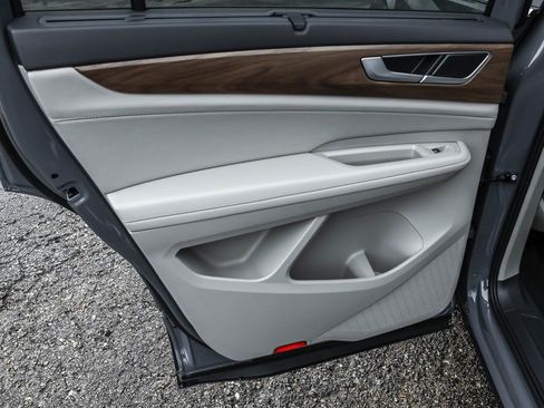 New 2026 Volkswagen Atlas SE AWD/4WD image 32