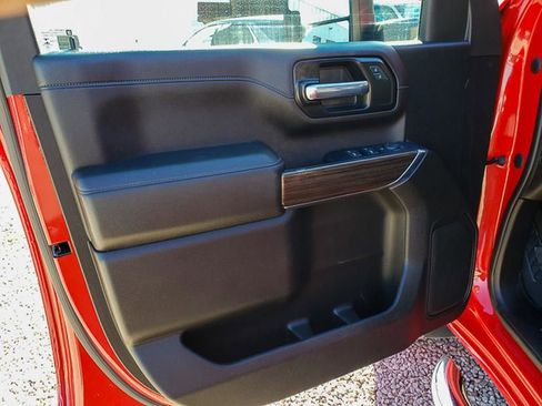 Used 2023 Chevrolet Silverado 2500 LT w/ Advanced Trailering Package image 9