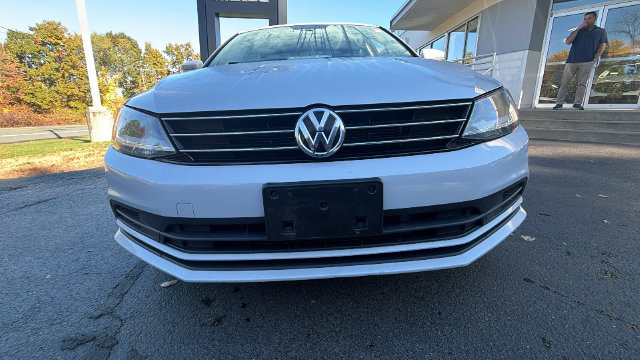 Used 2017 Volkswagen Jetta SE FWD image 11