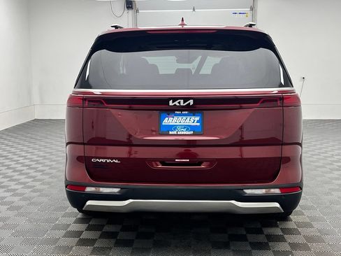 Used 2024 Kia Carnival SX Prestige FWD image 10
