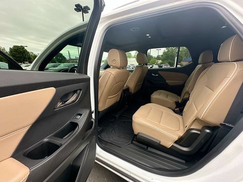 Used 2023 Chevrolet Traverse Premier w/ LPO, Floor Liner Package FWD image 17