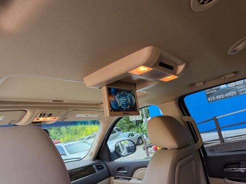 Used 2011 GMC Yukon Denali AWD/4WD image 14