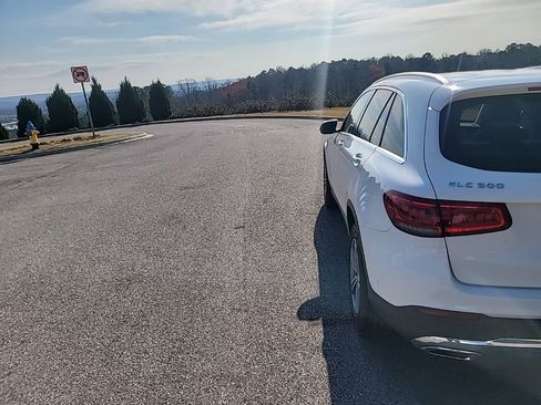 Certified 2022 Mercedes-Benz GLC 300 image 11