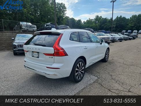 Used 2023 Volvo XC60 B5 Plus AWD/4WD image 5