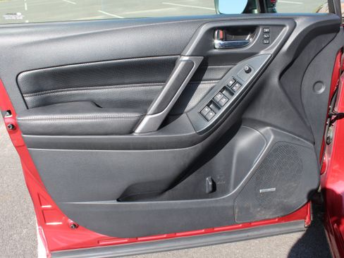 Used 2017 Subaru Forester 2.5i Touring image 21