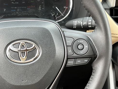 Used 2025 Toyota RAV4 XLE Premium FWD image 14