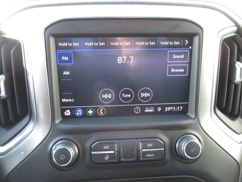 Used 2019 Chevrolet Silverado 1500 LT w/ All-Star Edition image 17