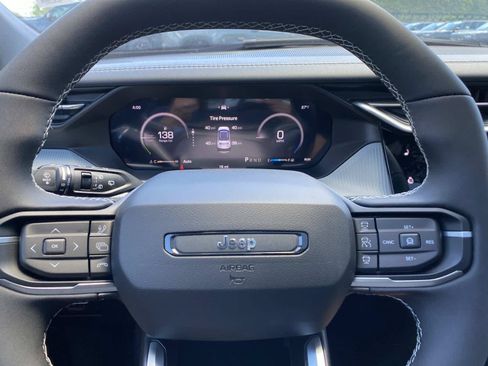 New 2026 Jeep Cherokee Limited AWD/4WD image 13