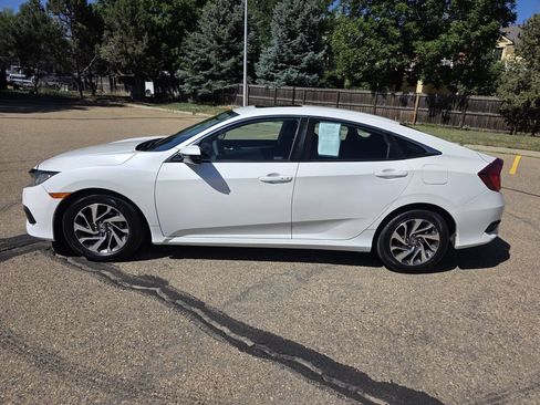 Used 2016 Honda Civic EX image 2