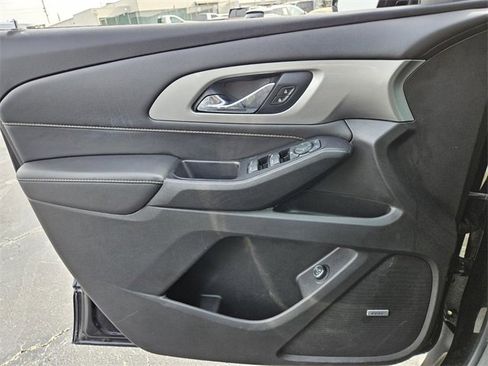 Used 2020 Chevrolet Traverse RS image 29