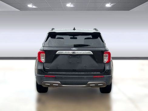 Used 2020 Ford Explorer XLT w/ Equipment Group 202A RWD image 10