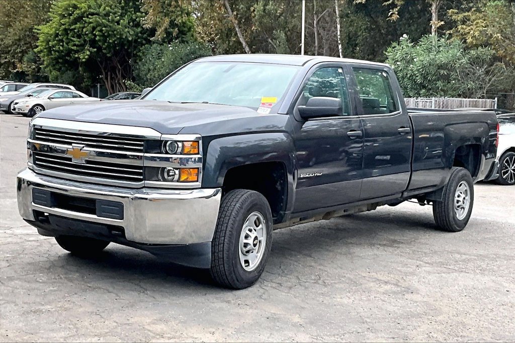 Used 2017 Chevrolet Silverado 2500 W/T RWD image 3