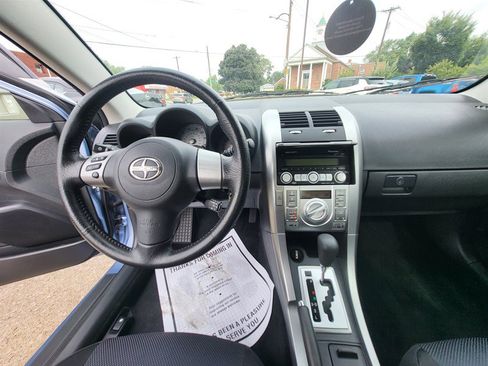 Used 2009 Scion tC FWD image 13
