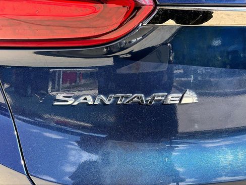 Used 2020 Hyundai Santa Fe Limited image 10