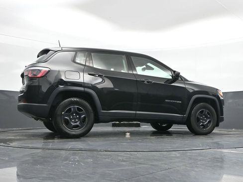 Used 2018 Jeep Compass Sport image 23